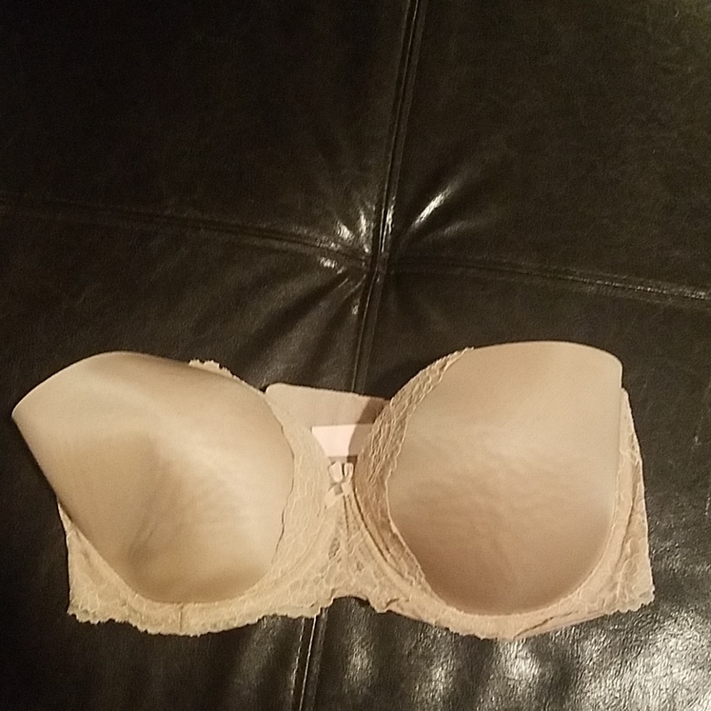 Victoria Secret Strapless Bra